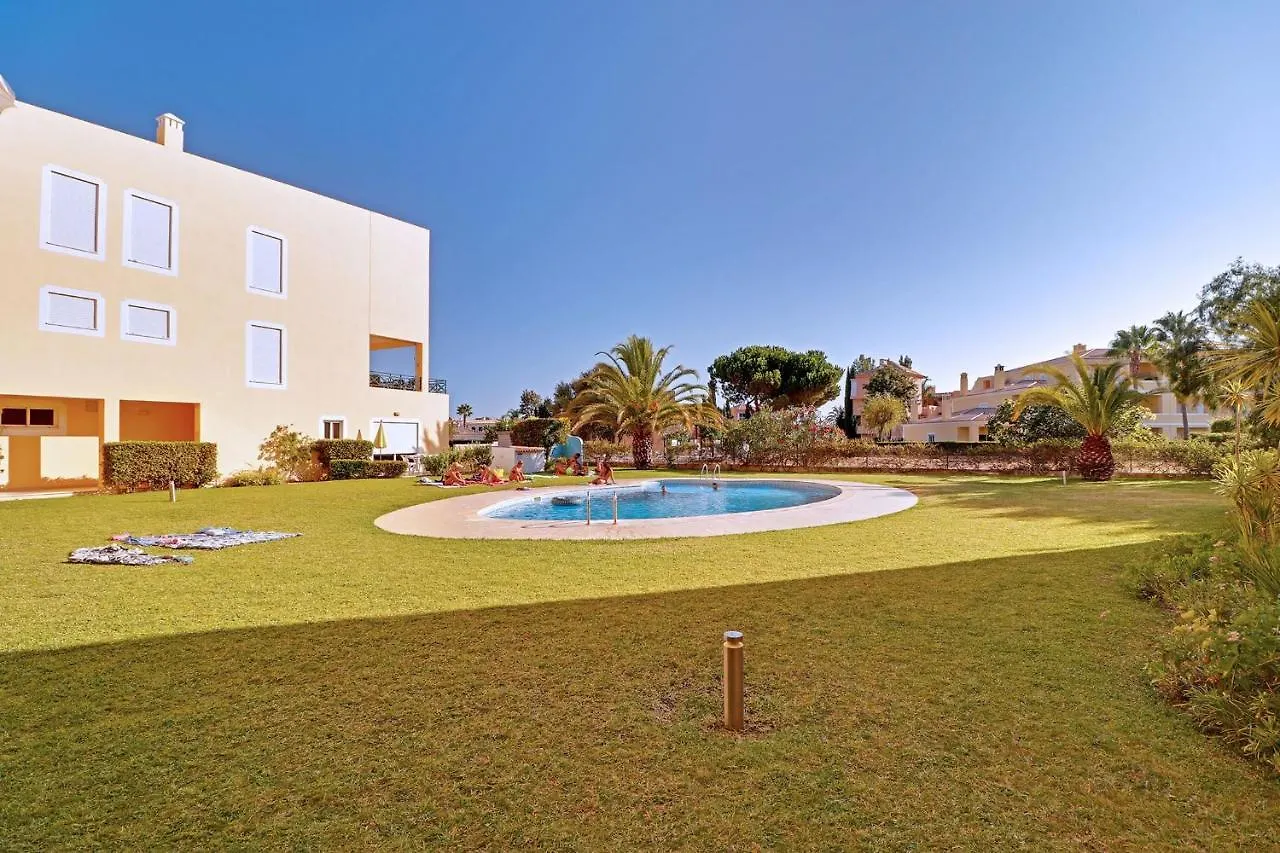 Vilamoura Delight With Pool By Homing 0*,  Portugalia